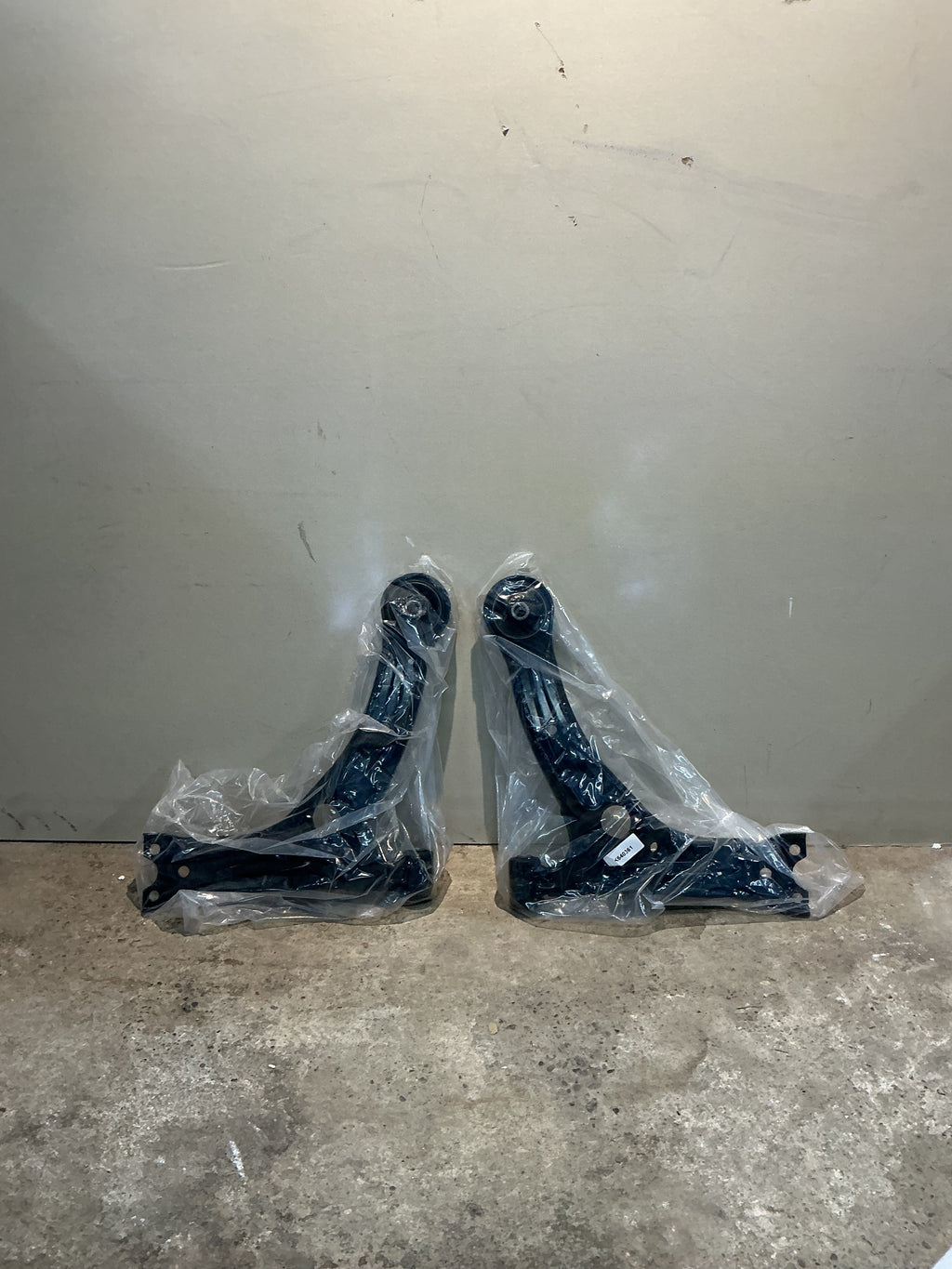 ADECO AUTO PARTS Control Arm